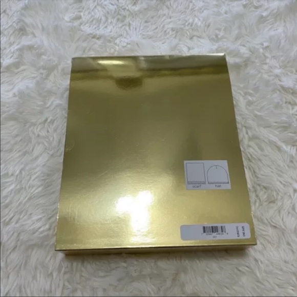 Michael Kors Scarf and Hat Gift Set - Picture 4 of 5